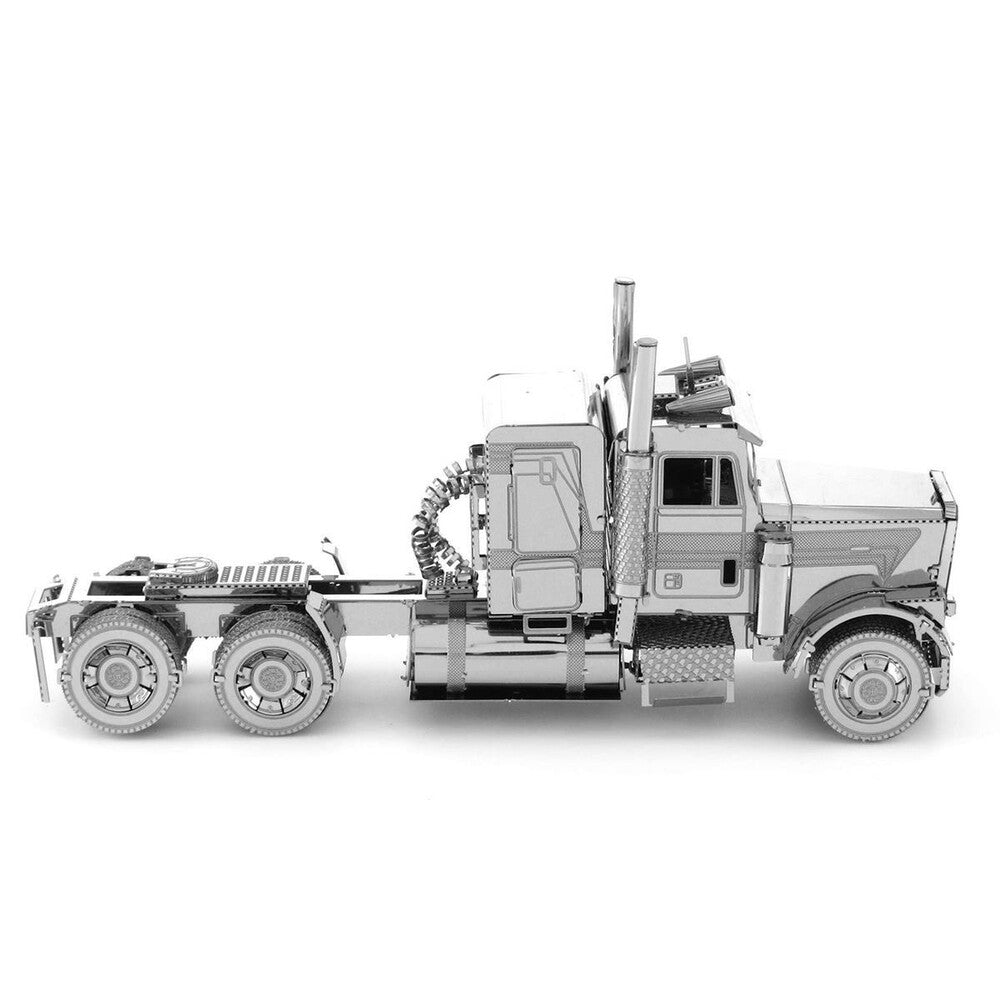 Metal Earth - 3D Metal Model Kit - Freightliner FLC Long Nose Truck