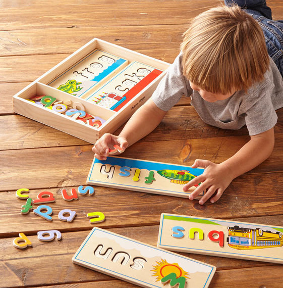Melissa & Doug Classic Toy - See & Spell