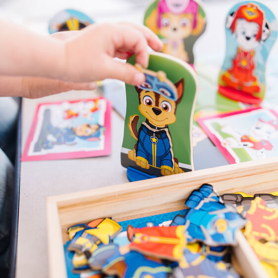 Melissa & Doug Paw Patrol - Magnetic Pretend Play
