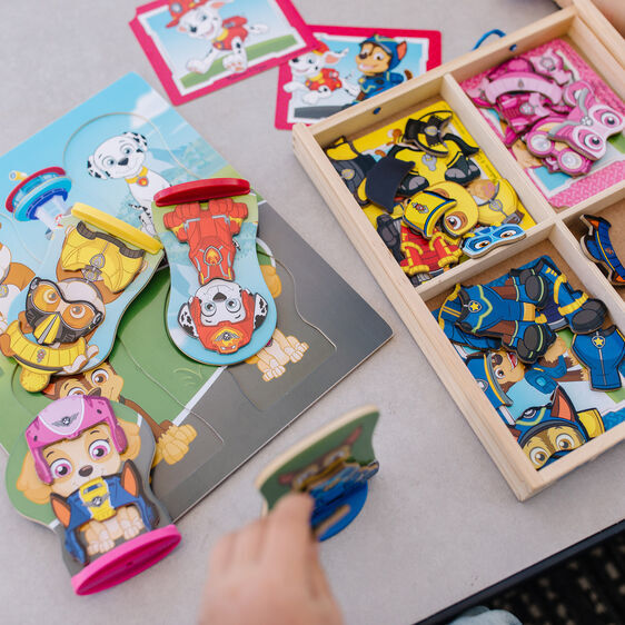 Melissa & Doug Paw Patrol - Magnetic Pretend Play