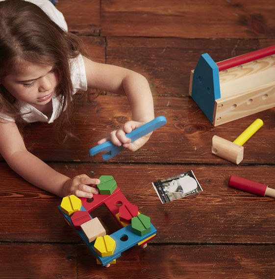 Melissa & Doug Classic Toy - Take-Along Tool Kit