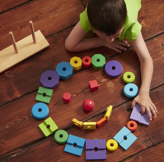 Melissa & Doug Classic Toy - Geometric Stacker