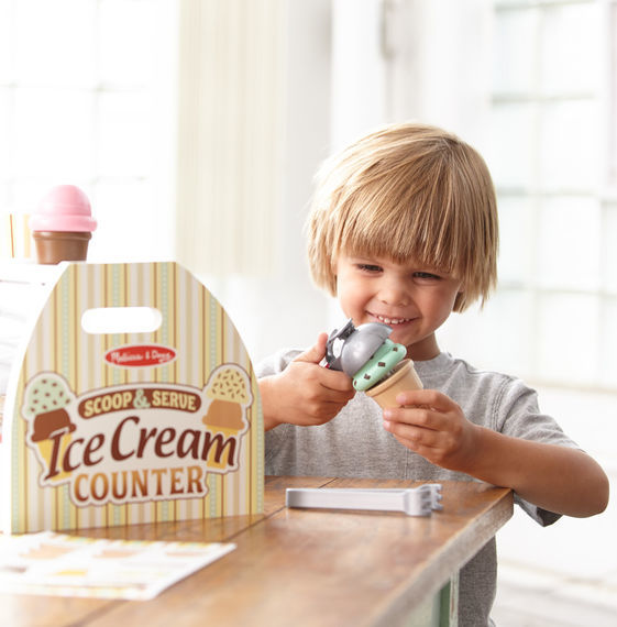 Melissa & Doug Kitchen Play - Scoop & Serve Ice Cream Counter