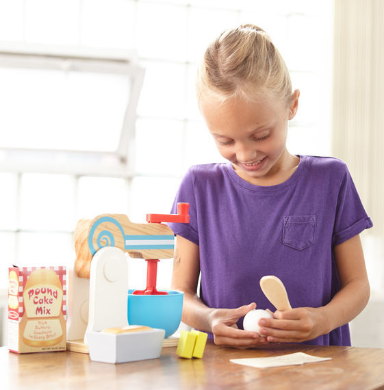 Melissa & Doug Kitchen Play - Wooden Make-a-Cake Mixer Set