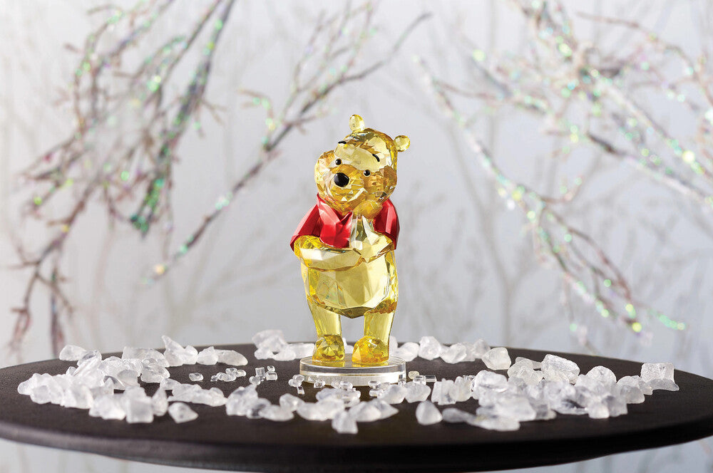 Disney Showcase Facet - Winnie The Pooh