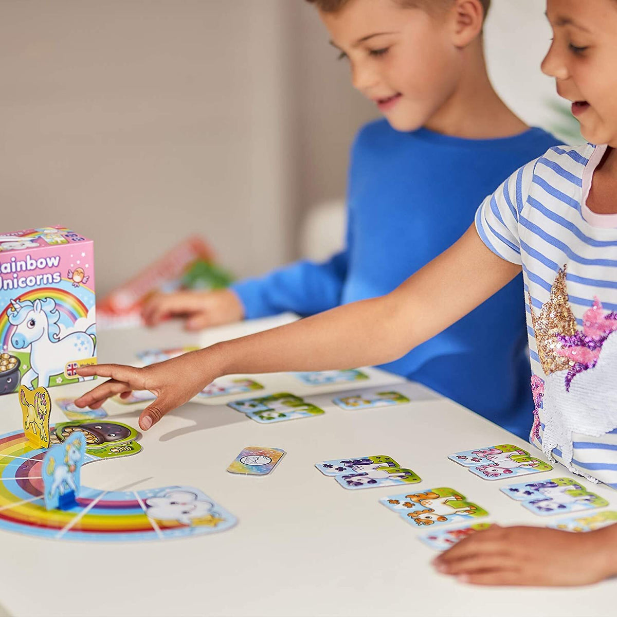 Orchard Toys Game - Rainbow Unicorns