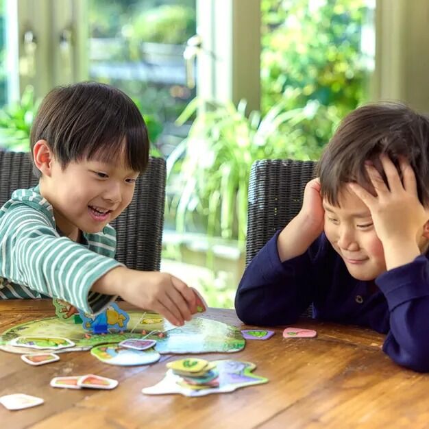 Orchard Toys Game - Peter Rabbit Rabbit Race