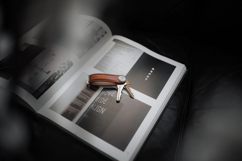 Orbitkey 2.0 Crazy Horse Leather - Chestnut Brown