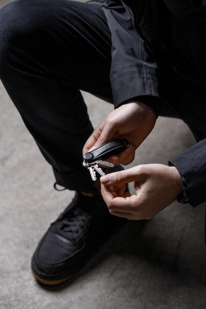 Orbitkey 2.0 Leather - Charcoal