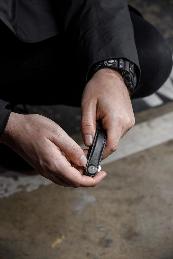 Orbitkey 2.0 Leather - Charcoal