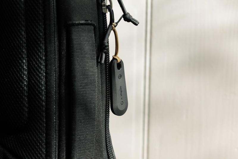 Orbitkey Accessory - V2 Chipolo Bluetooth Tracker Black