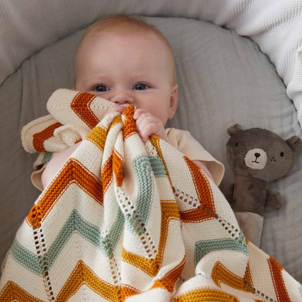 Pilbeam Nordic Kids - Brick Zig-Zag Knit Blanket