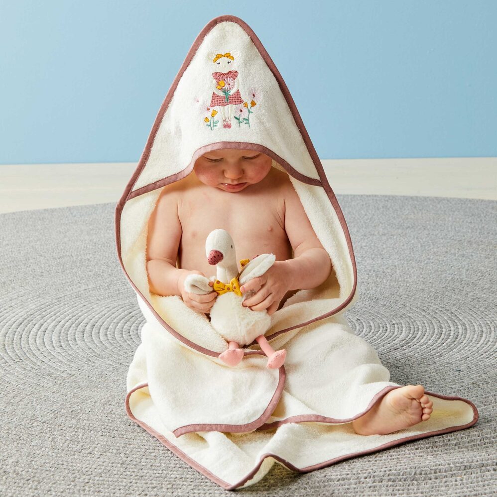 Pilbeam Jiggle & Giggle - Dorothy Mouse Hooded Bath Towel