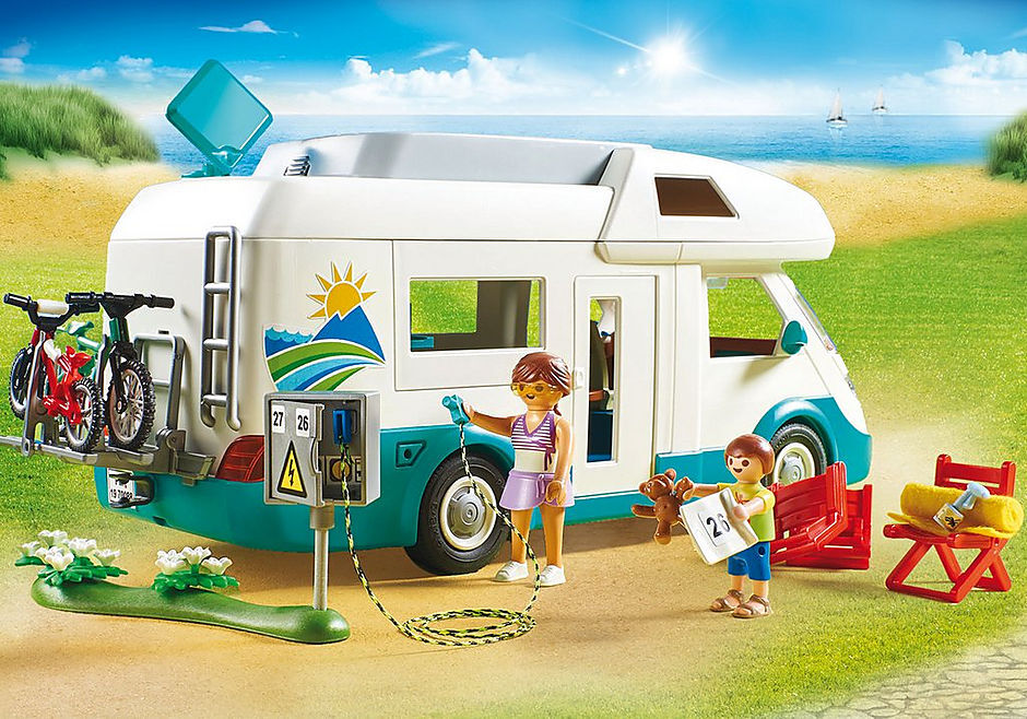 Playmobil Family Fun - Family Camper