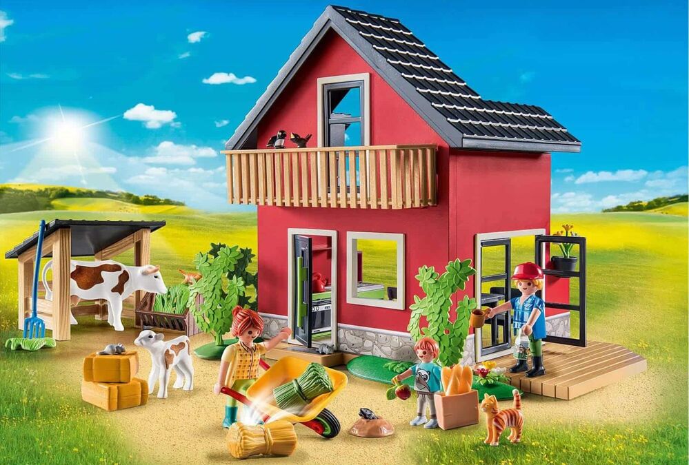 Playmobil Country - Farmhouse with Outdoor Area