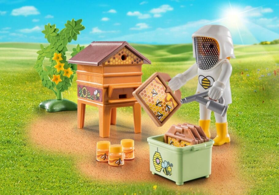 Playmobil Country - Female Beekeeper
