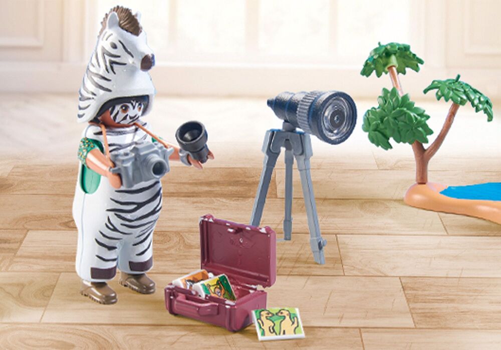 Playmobil Wiltopia - Animal Photographer with Zebras