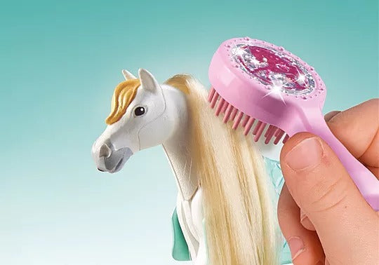 Playmobil Horses of Waterfall - Washing Station with Isabella and Lioness