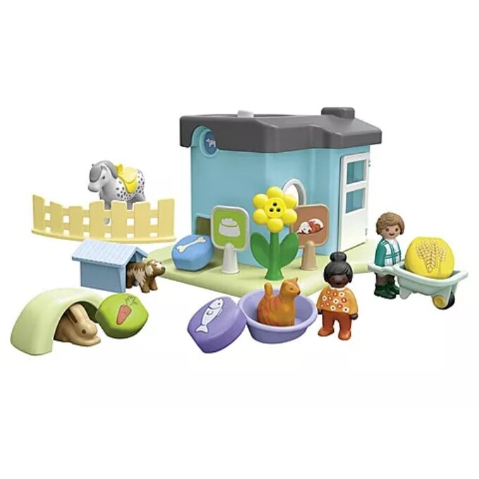 Playmobil JUNIOR - Animal Home with Treat Dispenser
