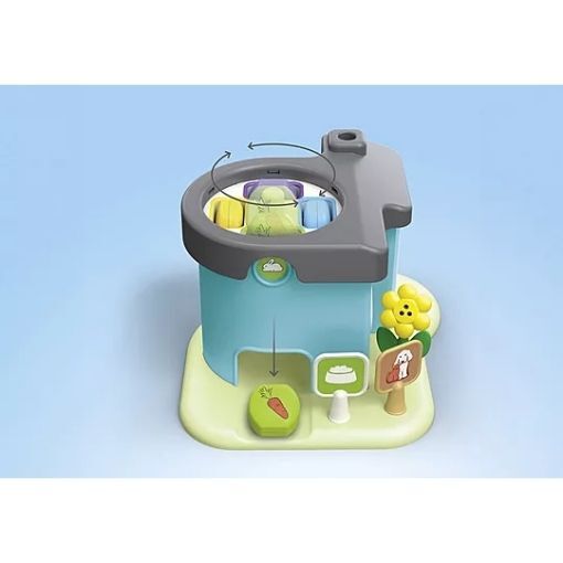 Playmobil JUNIOR - Animal Home with Treat Dispenser