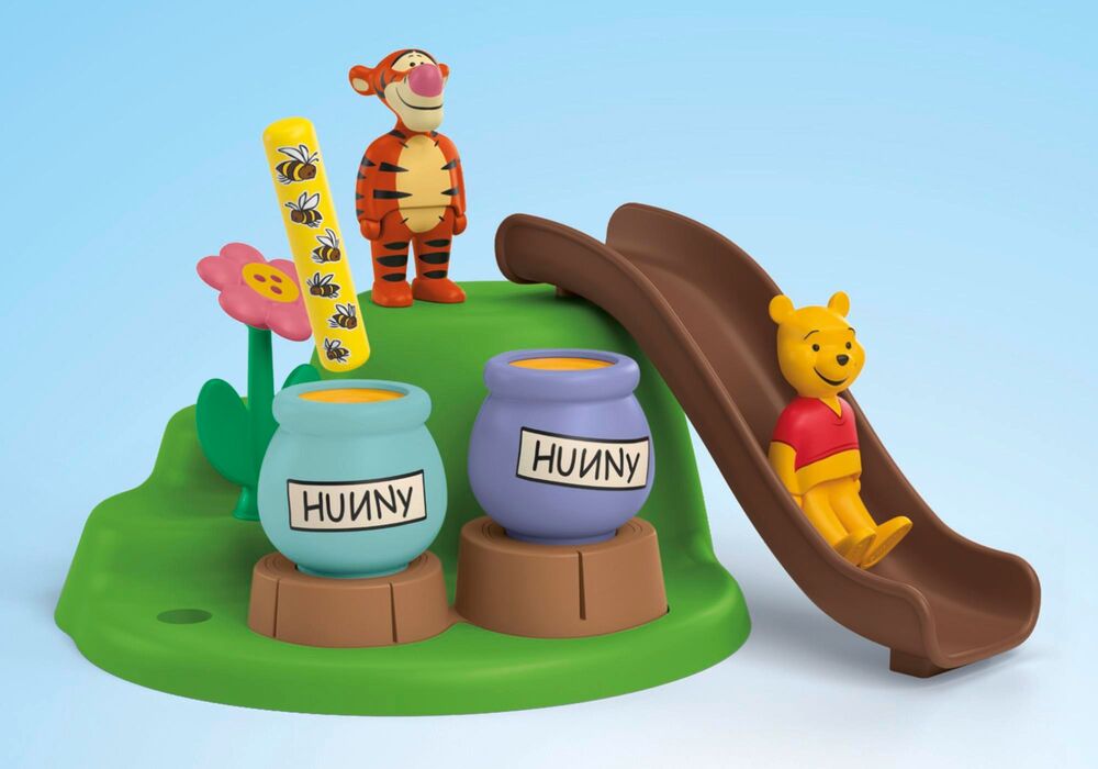 Playmobil JUNIOR & Disney - Winnie the Pooh & Tigger's Bee Garden