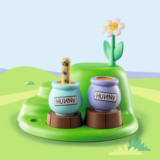 Playmobil JUNIOR & Disney - Winnie the Pooh & Tigger's Bee Garden