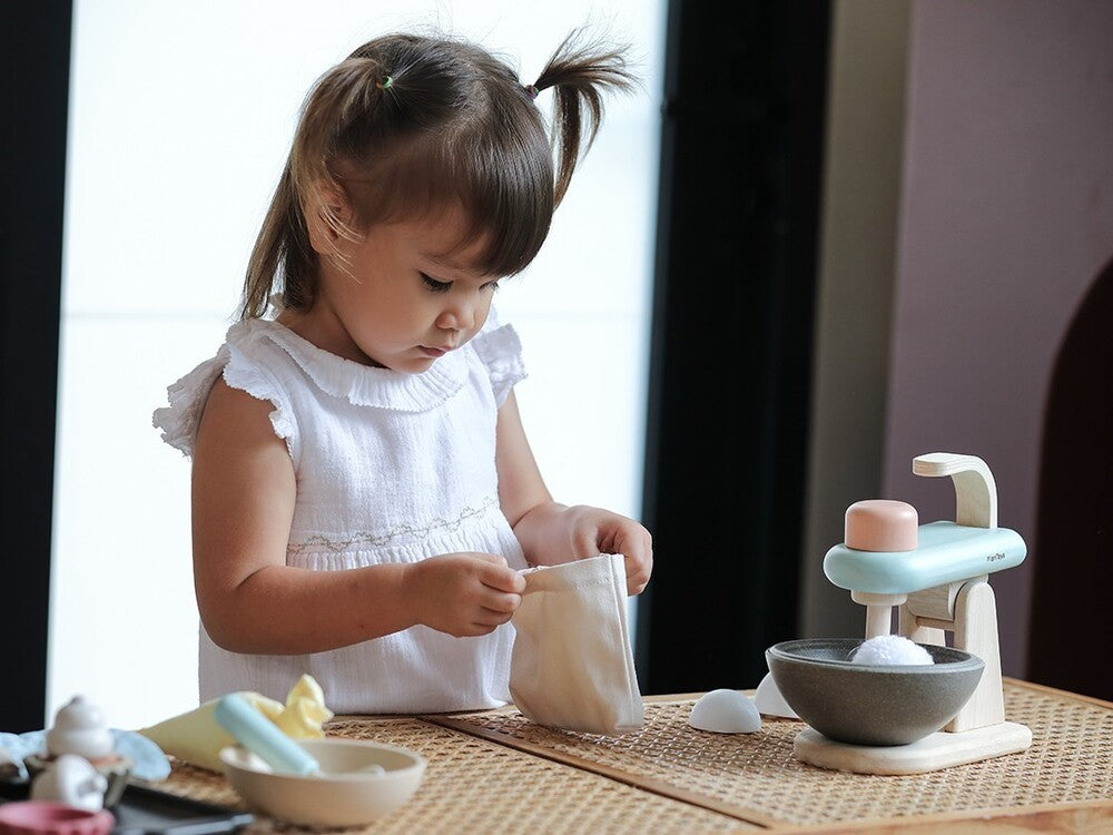 PlanToys Pretend Play - Stand Mixer Set