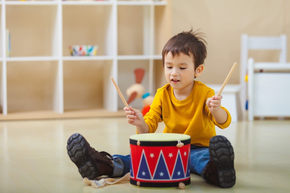 PlanToys Musical Instruments - Big Drum II