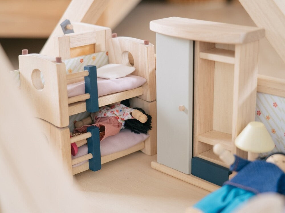 PlanToys Pretend Play - Children's Room - Neo