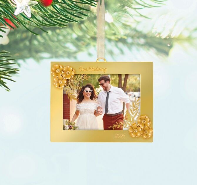 2025 Hallmark Keepsake Ornament - Our Wedding Photo Holder
