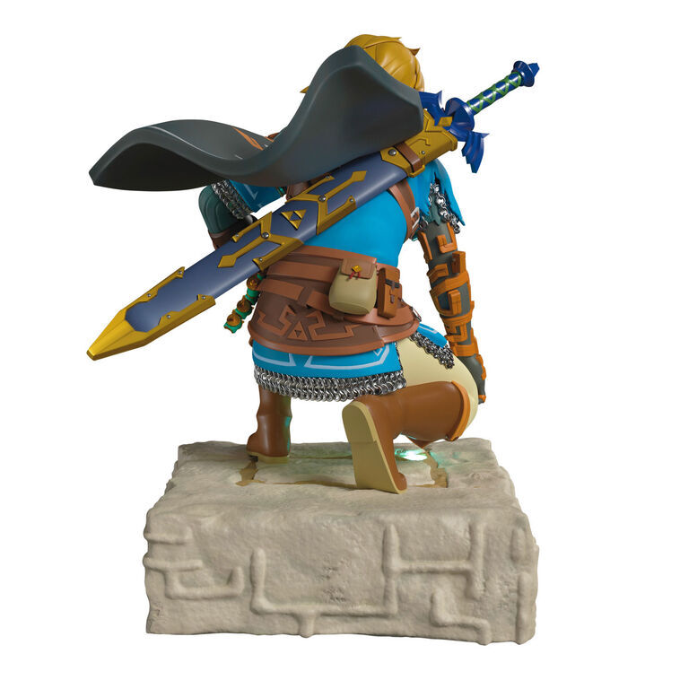 2026 Hallmark Keepsake Ornament - Nintendo The Legend of Zelda: Tears of the Kingdom Link Musical with Light