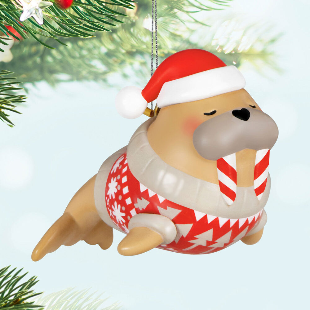 2024 Hallmark Keepsake Ornament - Festive Flippered Friend (Mini)