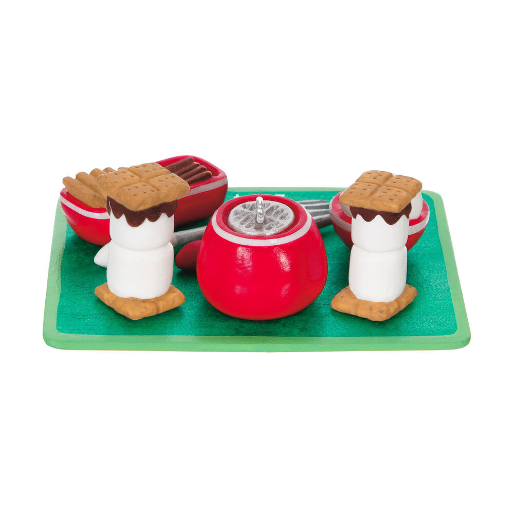 2024 Hallmark Keepsake Ornament - Season's Treatings