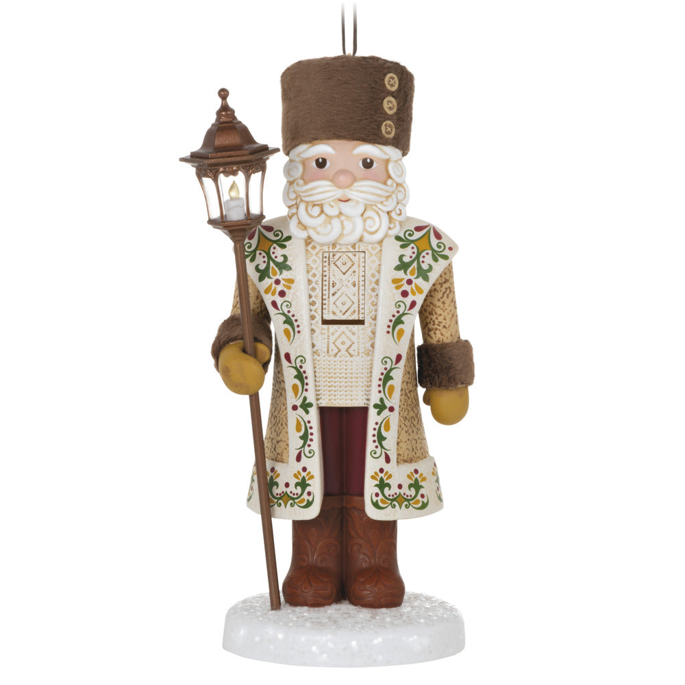 2022 Hallmark Keepsake Ornament - Noble Nutcrackers Count of Cozy