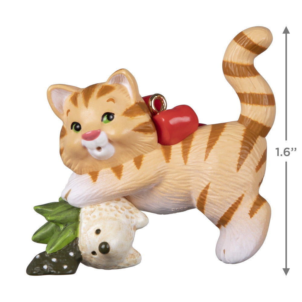 2022 Hallmark Keepsake Ornament - Mischievous Kittens Tabby