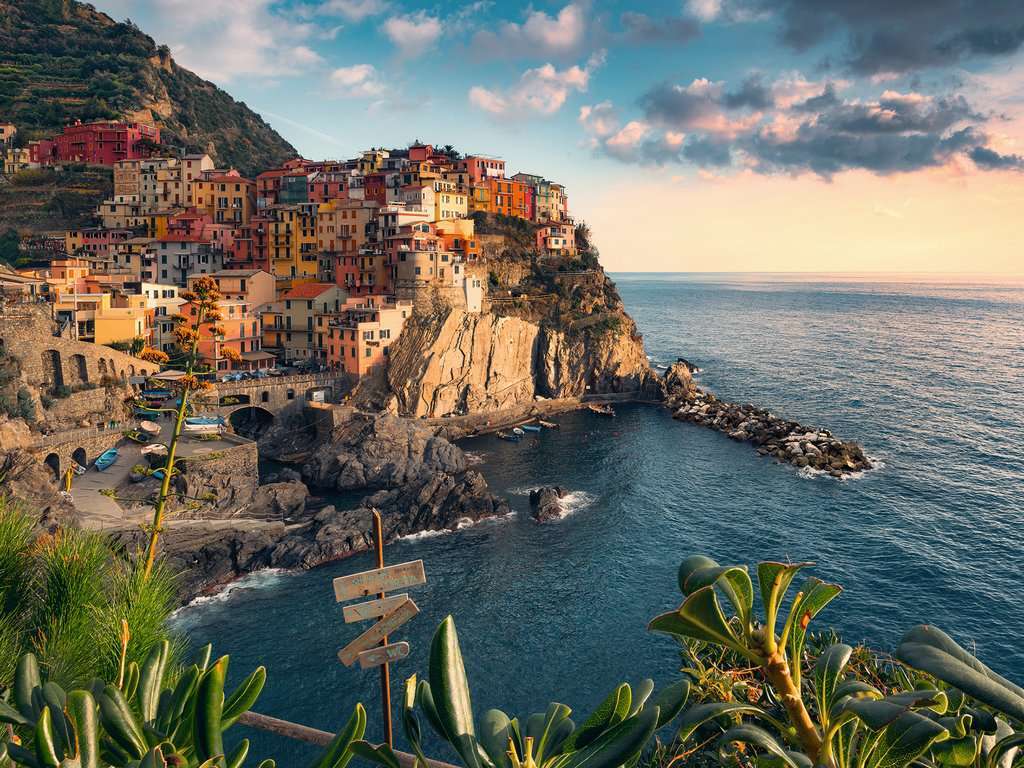 Ravensburger Puzzle 1500pc - Cinque Terre Viewpoint