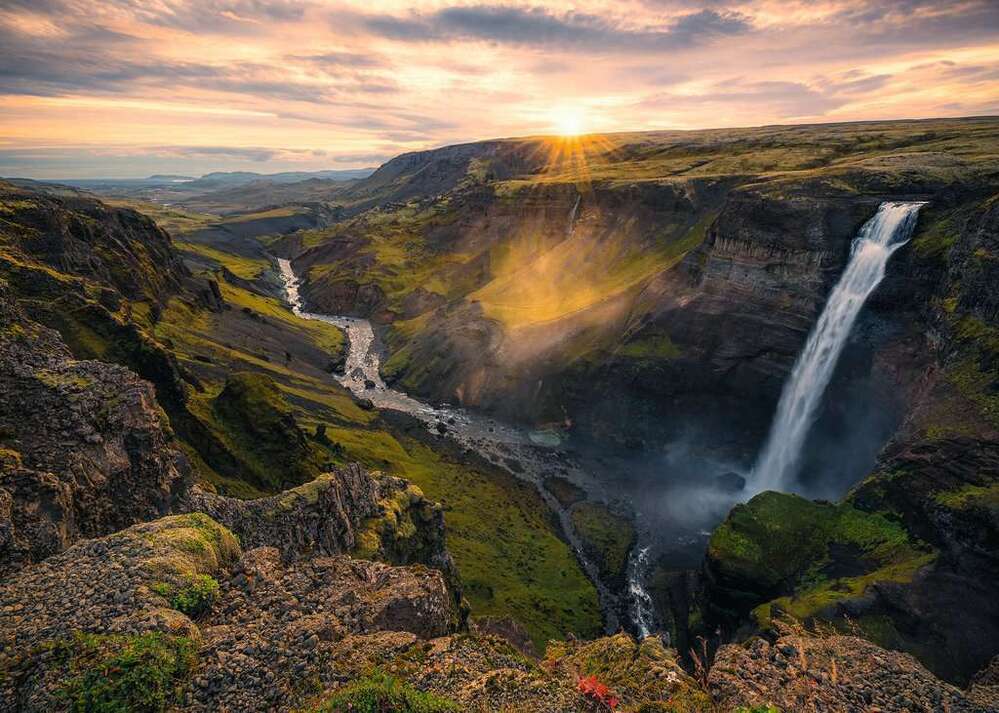 Ravensburger Puzzle 1000pc - Haifoss Waterfall Iceland
