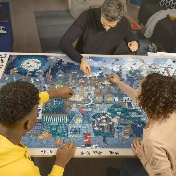 Ravensburger Puzzle 5000pc - The Fantastic Street