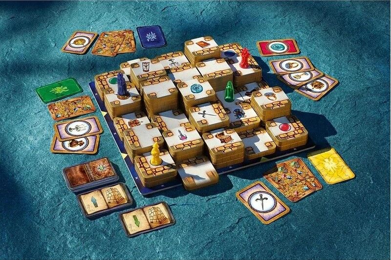 Ravensburger - 3D Labyrinth Board Game