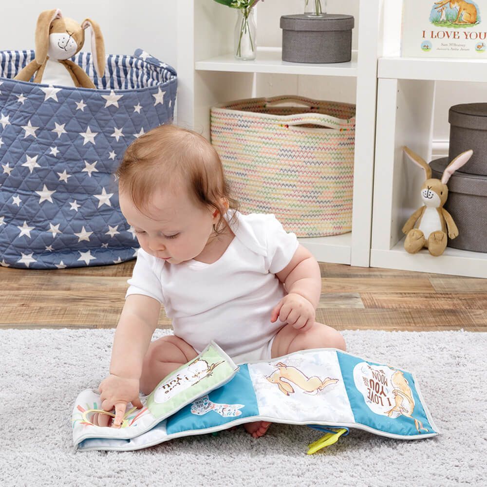 Guess How Much I Love You - Unfold & Discover Activity Toy