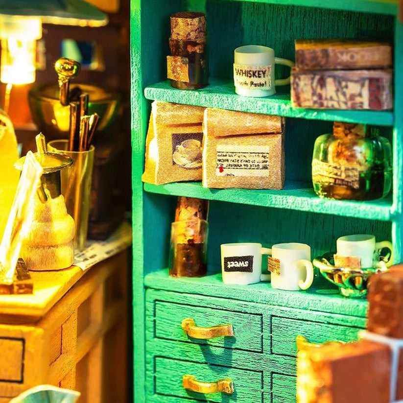 Rolife Wooden Model - DIY Mysterious World Magical Cafe