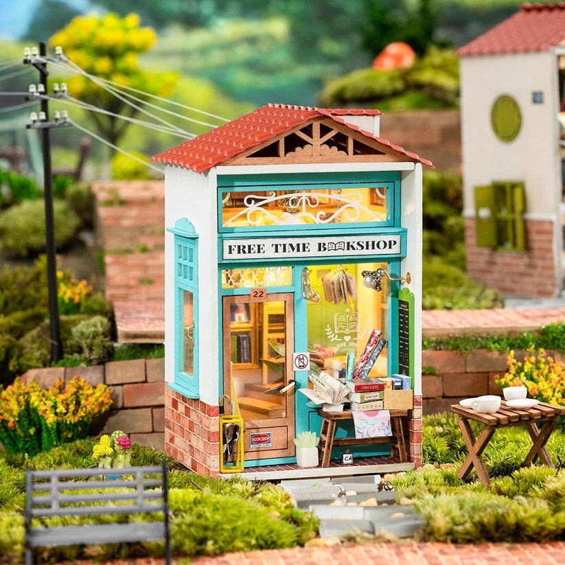 Rolife Wooden Model - DIY Miniature House Free Time Bookshop