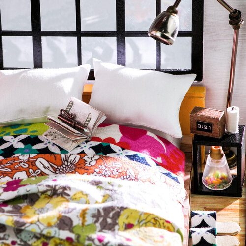 Rolife Wooden Model - DIY Minature House Alice's Dreamy Bedroom
