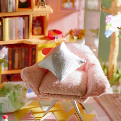 Rolife Wooden Model - DIY Minature House Dora's Loft