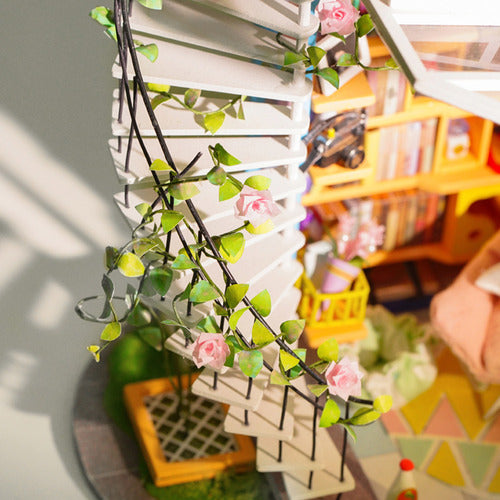 Rolife Wooden Model - DIY Minature House Dora's Loft