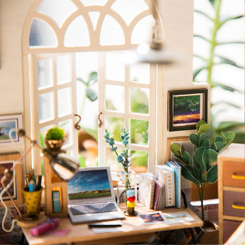Rolife Wooden Model - DIY Minature House SOHO time