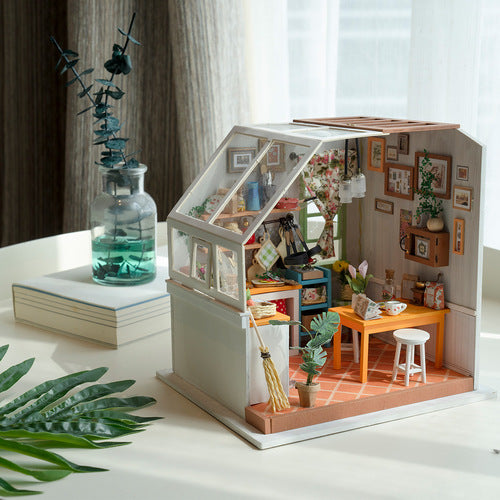 Rolife Wooden Model - DIY Minature House Jason's Kitchen