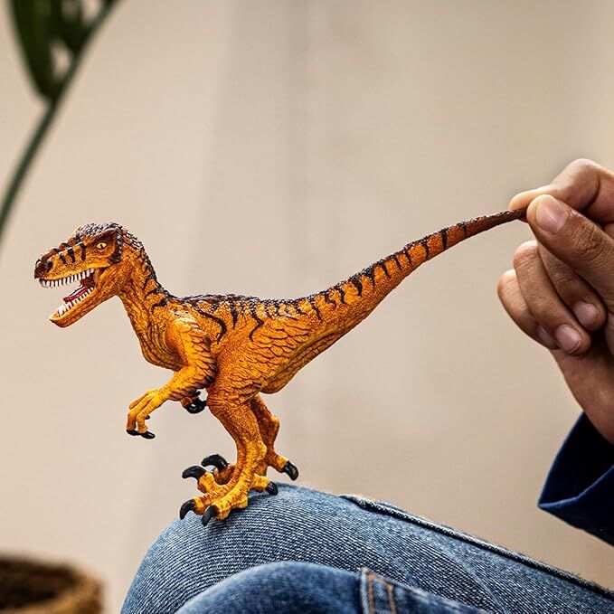 Schleich Dinosaurs - Velociraptor