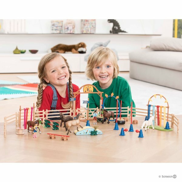 Schleich Farm World - Pony Curtain Obstacle