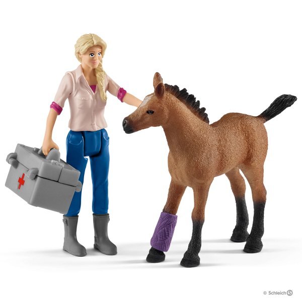 Farm World - Vet Visiting Mare and Foal